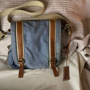 Fossil Hearty Multi Pocket Jean, Leather, and fabric. Fossil Jean Crossbody
